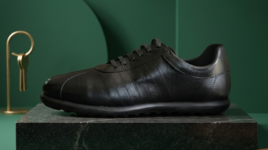 Men's Leather Stitch-Detail Casual Walkers