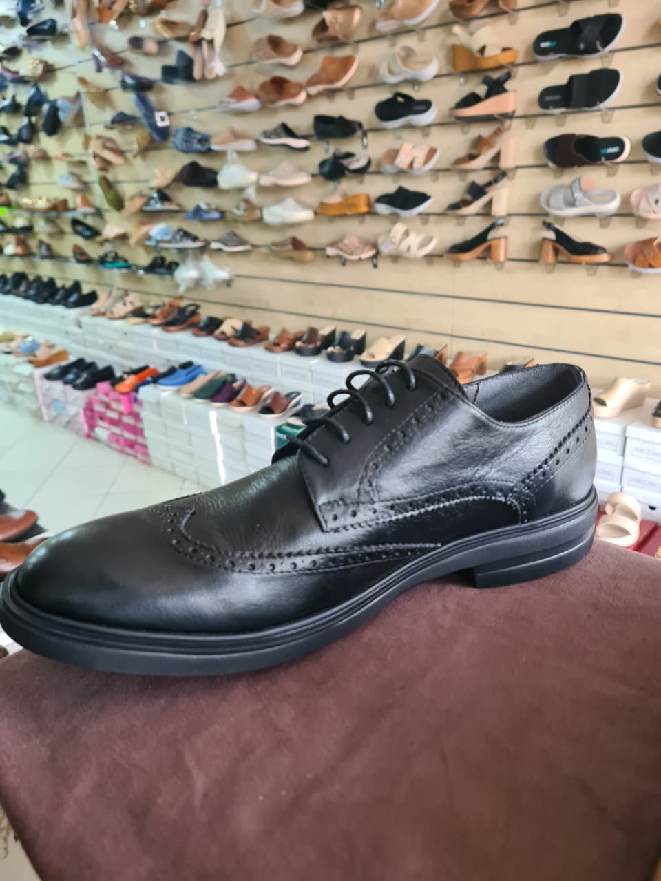 Men’s Classic Black Brogue Dress Shoes