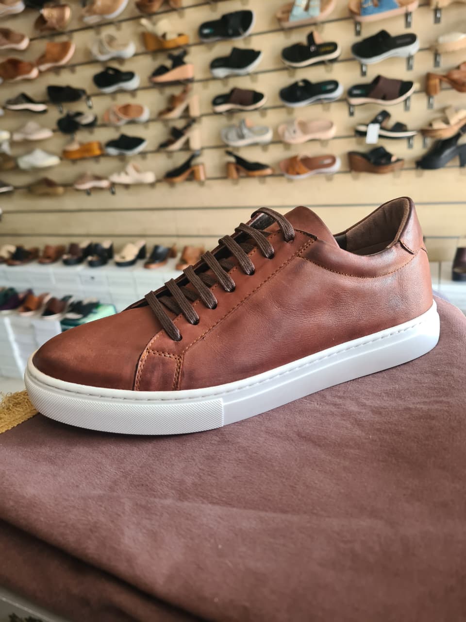 Classic Leather Low-Top Dress Sneakers