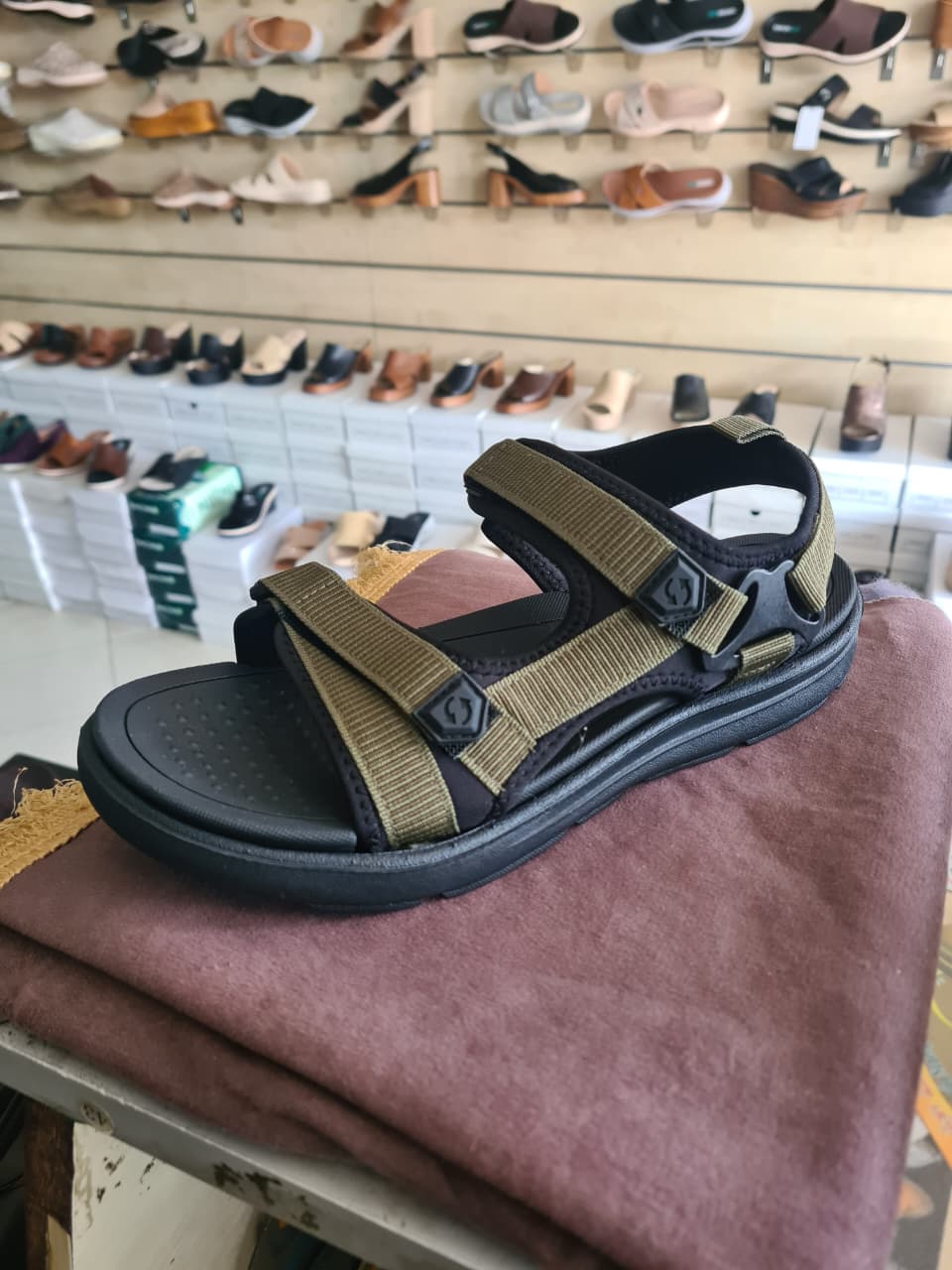 Men's Adjustable Strapped Outdoor Utility Sandals