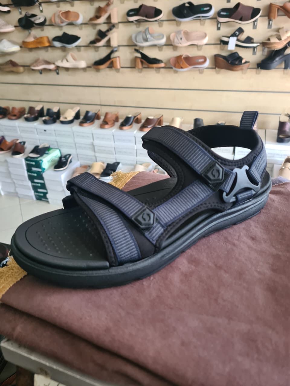 Men's Adjustable Strapped Outdoor Utility Sandals