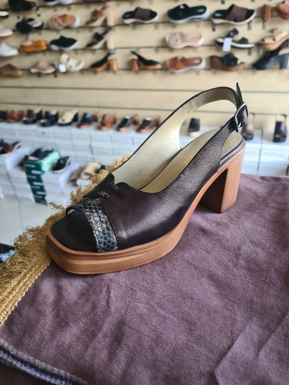 Women's Peep-Toe Platform Block Heel Slingback Sandals
