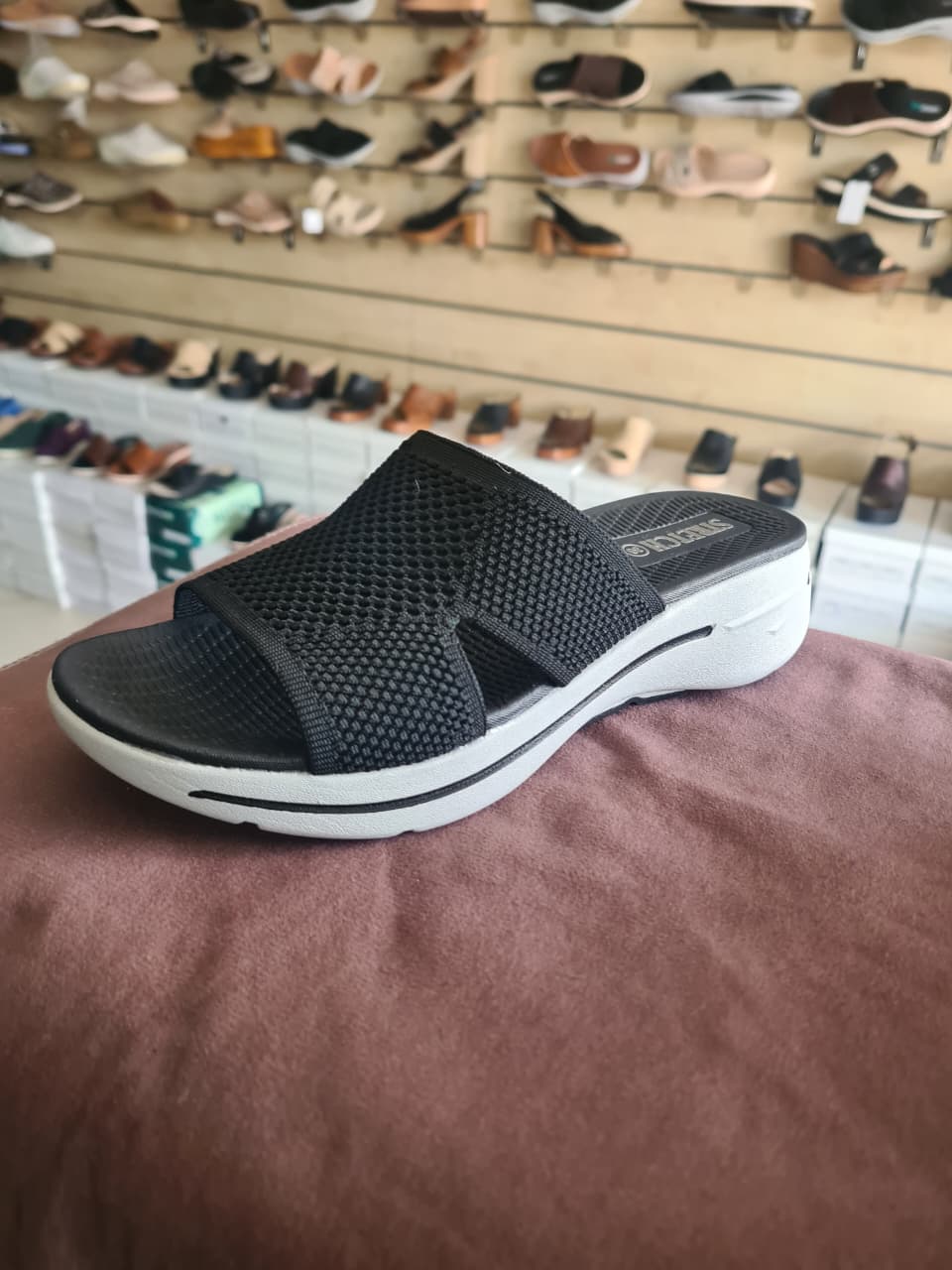 Women’s Black Comfort Platform Sandals