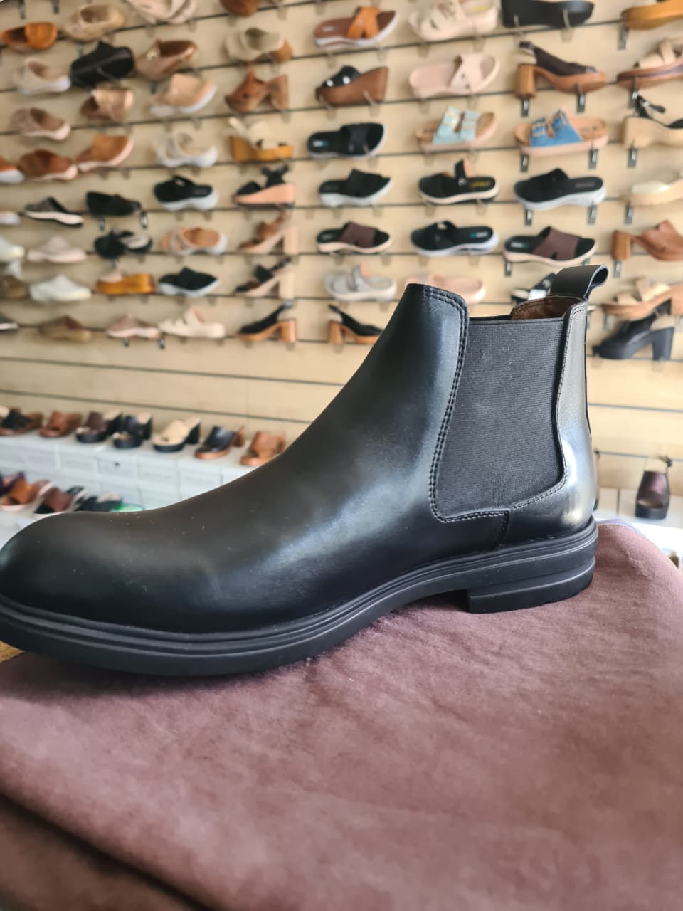Men's Black Onyx Chelsea Boot